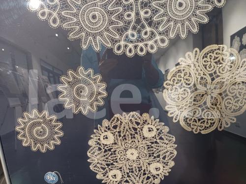 Ručně paličkovaná krajka, Dana Mihulková, lace.cz