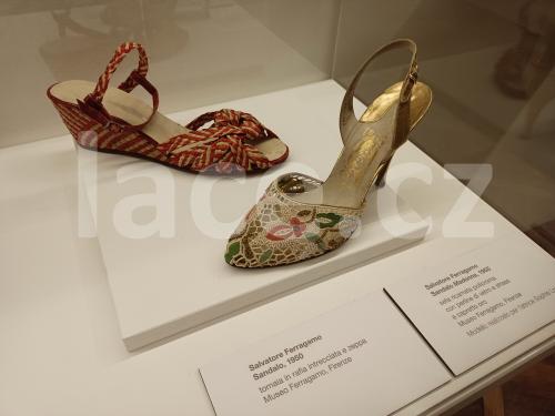 Ručně paličkovaná krajka, Dana Mihulková, lace.cz