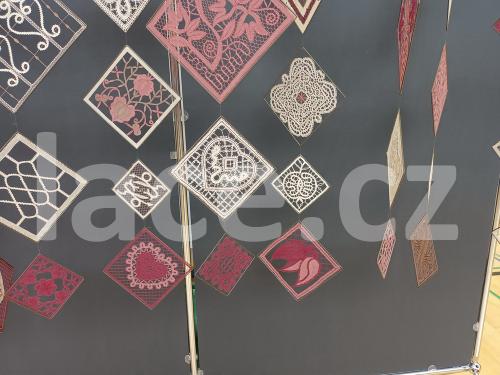 Ručně paličkovaná krajka, Dana Mihulková, lace.cz