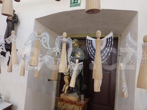 Ručně paličkovaná krajka, Dana Mihulková, lace.cz