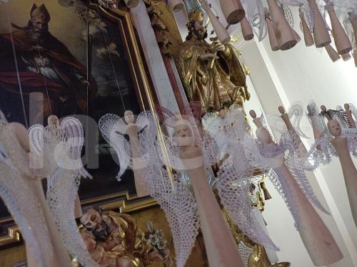 Ručně paličkovaná krajka, Dana Mihulková, lace.cz