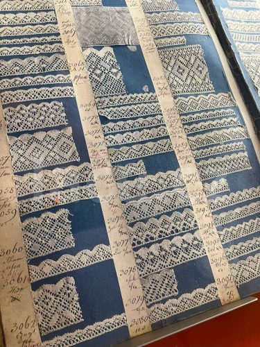 Ručně paličkovaná krajka, Dana Mihulková, lace.cz
