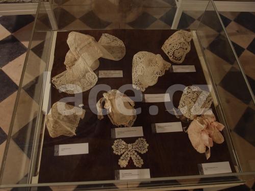 Ručně paličkovaná krajka, Dana Mihulková, lace.cz