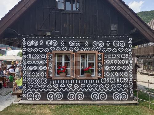 Ručně paličkovaná krajka, Dana Mihulková, lace.cz