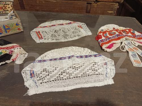Ručně paličkovaná krajka, Dana Mihulková, lace.cz