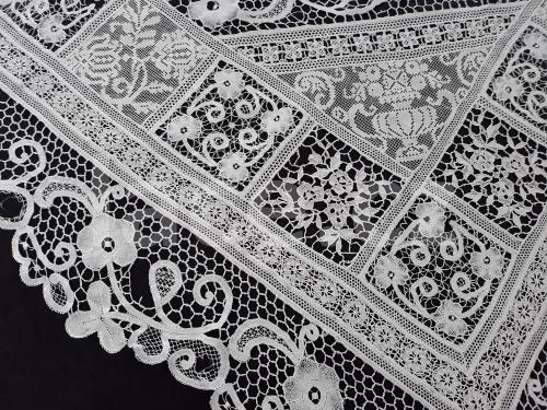 Ručně paličkovaná krajka, Dana Mihulková, lace.cz