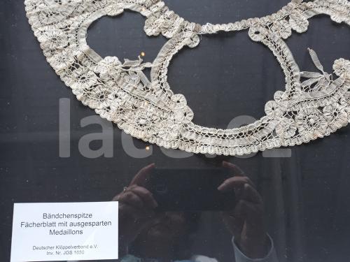 Ručně paličkovaná krajka, Dana Mihulková, lace.cz