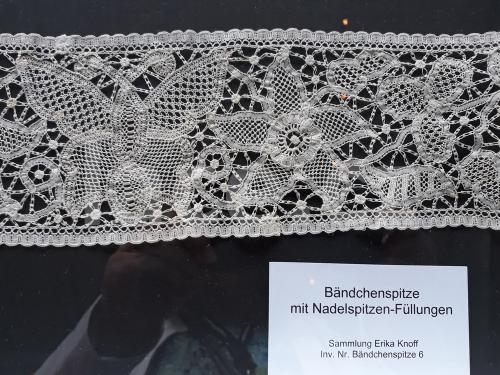 Ručně paličkovaná krajka, Dana Mihulková, lace.cz