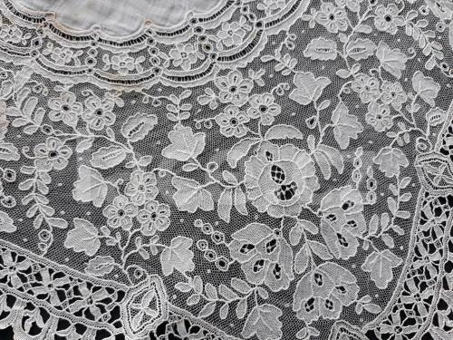 Ručně paličkovaná krajka, Dana Mihulková, lace.cz
