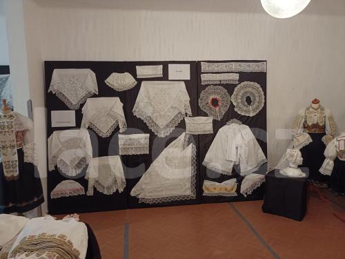 Ručně paličkovaná krajka, Dana Mihulková, lace.cz