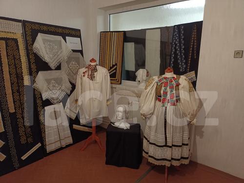 Ručně paličkovaná krajka, Dana Mihulková, lace.cz
