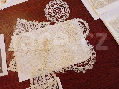 Ručně paličkovaná krajka, Dana Mihulková, lace.cz