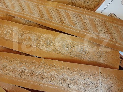 Ručně paličkovaná krajka, Dana Mihulková, lace.cz