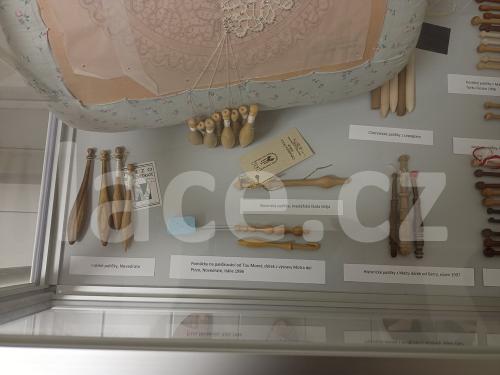 Muzeum_krajky_Vamberk_Poklady_z_cest_006