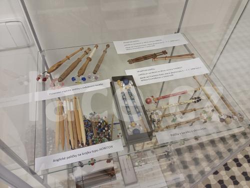 Muzeum_krajky_Vamberk_Poklady_z_cest_016