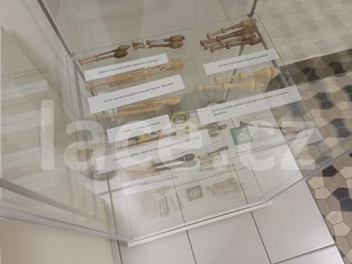 Muzeum_krajky_Vamberk_Poklady_z_cest_018