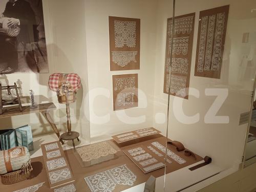 Ručně paličkovaná krajka, Dana Mihulková, lace.cz