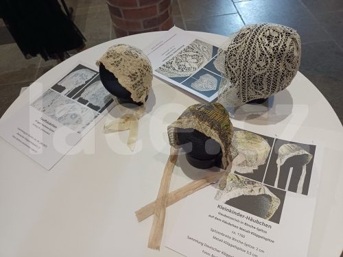 Ručně paličkovaná krajka, Dana Mihulková, lace.cz