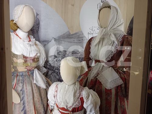 Ručně paličkovaná krajka, Dana Mihulková, lace.cz
