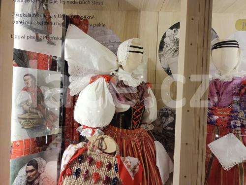 Ručně paličkovaná krajka, Dana Mihulková, lace.cz
