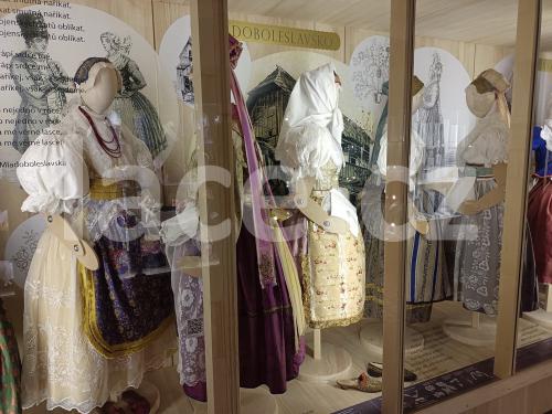 Ručně paličkovaná krajka, Dana Mihulková, lace.cz