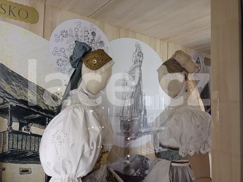 Ručně paličkovaná krajka, Dana Mihulková, lace.cz