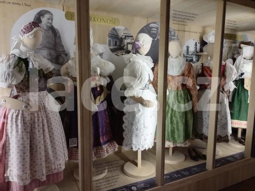 Ručně paličkovaná krajka, Dana Mihulková, lace.cz