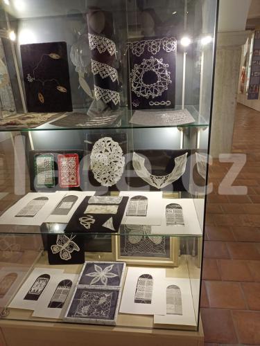 Ručně paličkovaná krajka, Dana Mihulková, lace.cz