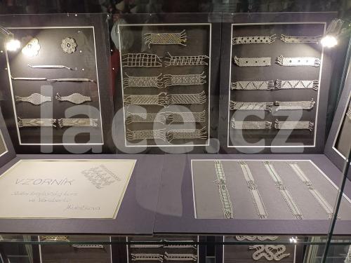 Ručně paličkovaná krajka, Dana Mihulková, lace.cz