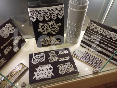 Ručně paličkovaná krajka, Dana Mihulková, lace.cz