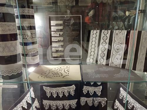 Ručně paličkovaná krajka, Dana Mihulková, lace.cz