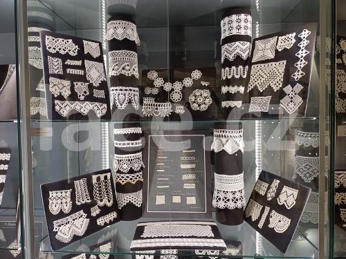 Ručně paličkovaná krajka, Dana Mihulková, lace.cz