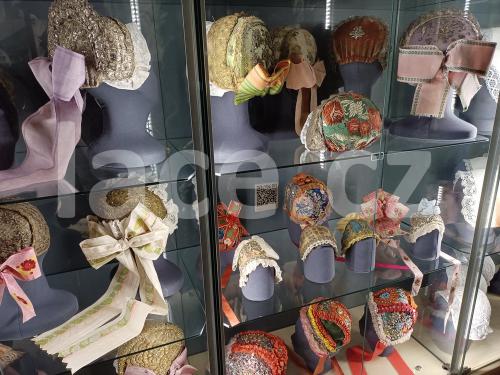 Ručně paličkovaná krajka, Dana Mihulková, lace.cz