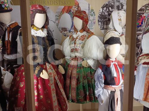 Ručně paličkovaná krajka, Dana Mihulková, lace.cz