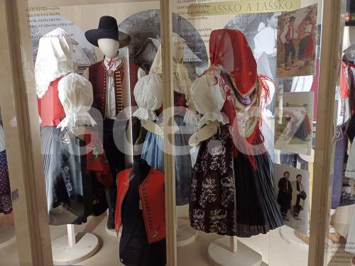 Ručně paličkovaná krajka, Dana Mihulková, lace.cz