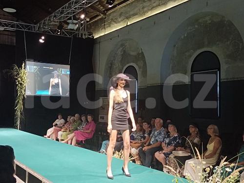 Ručně paličkovaná krajka, Dana Mihulková, lace.cz