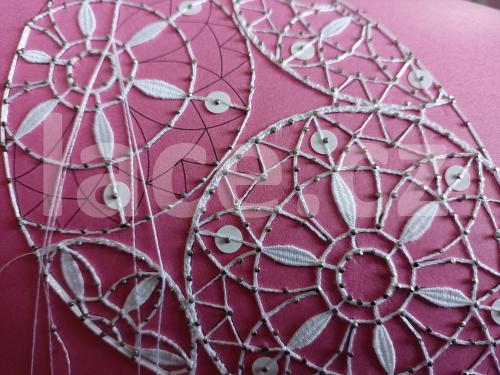 Ručně paličkovaná krajka, Dana Mihulková, lace.cz