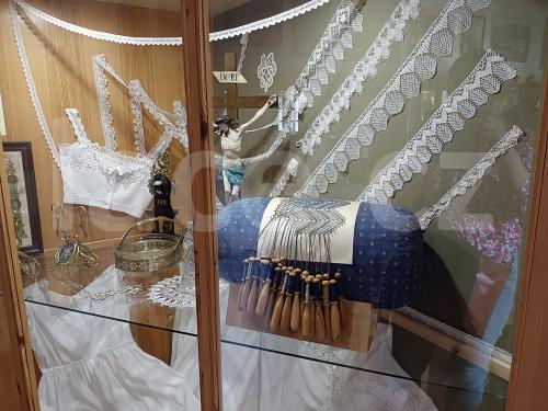 Ručně paličkovaná krajka, Dana Mihulková, lace.cz