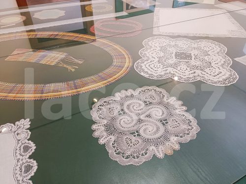Ručně paličkovaná krajka, Dana Mihulková, lace.cz