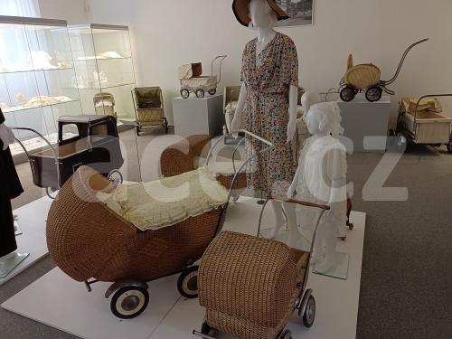 Ručně paličkovaná krajka, Dana Mihulková, lace.cz