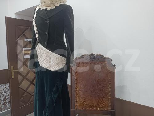 Ručně paličkovaná krajka, Dana Mihulková, lace.cz