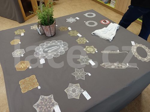 Ručně paličkovaná krajka, Dana Mihulková, lace.cz