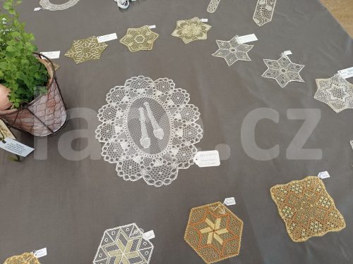 Ručně paličkovaná krajka, Dana Mihulková, lace.cz